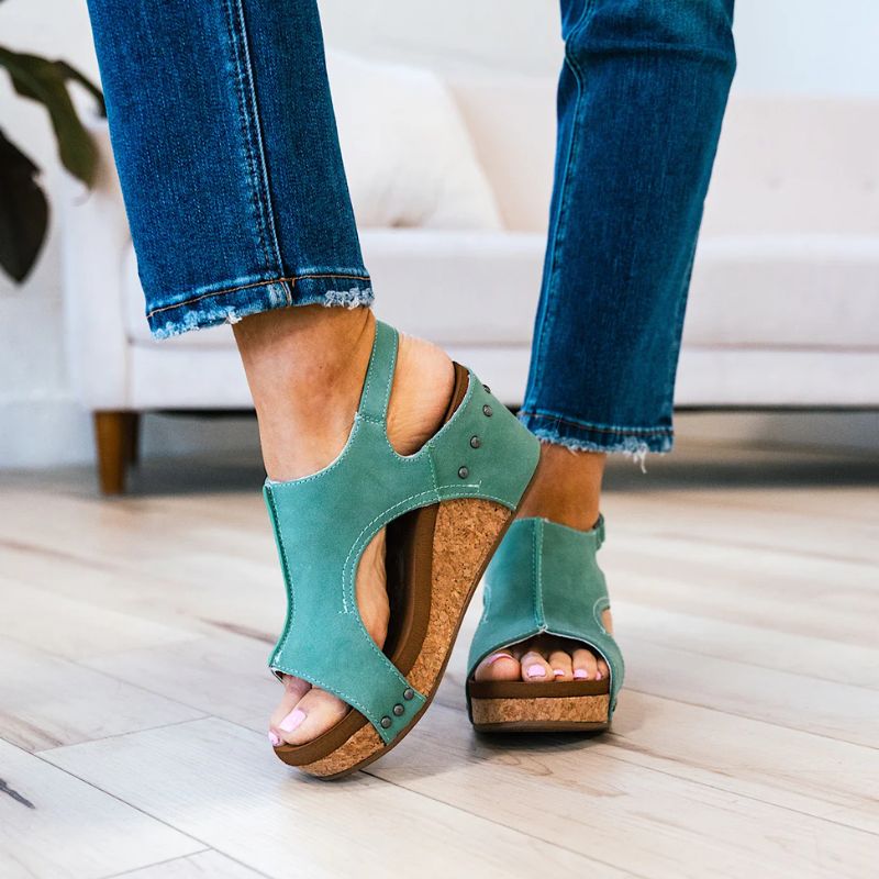 Wedges vs. Heels: What’s the Difference?