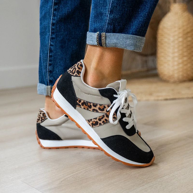 Choosing the Best Casual Shoes for Long Days on Your Feet