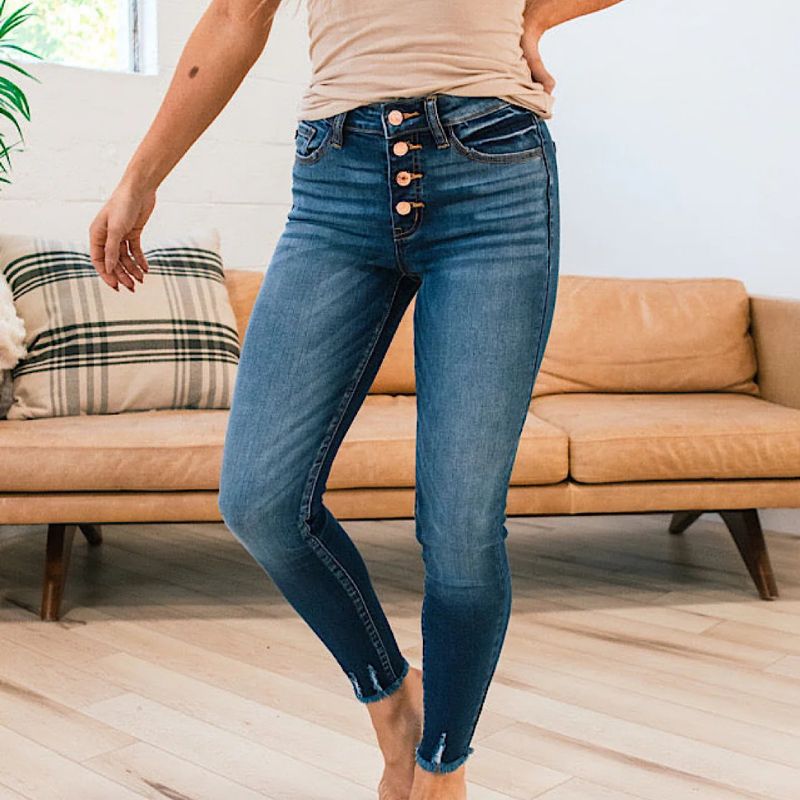 Guide to Styling Denim With Different Types of Boots