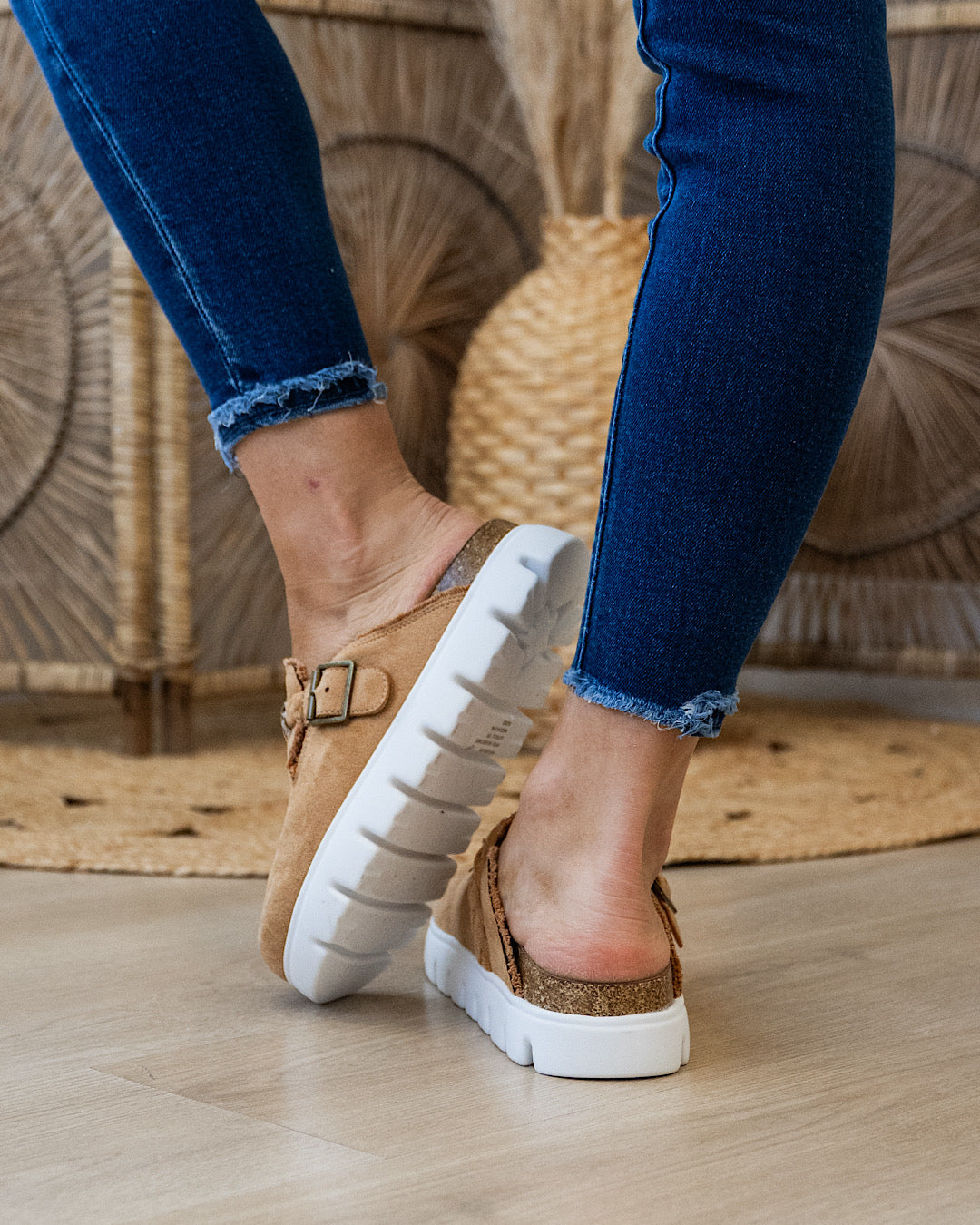 NEW! Very G Cali Slides - Sand