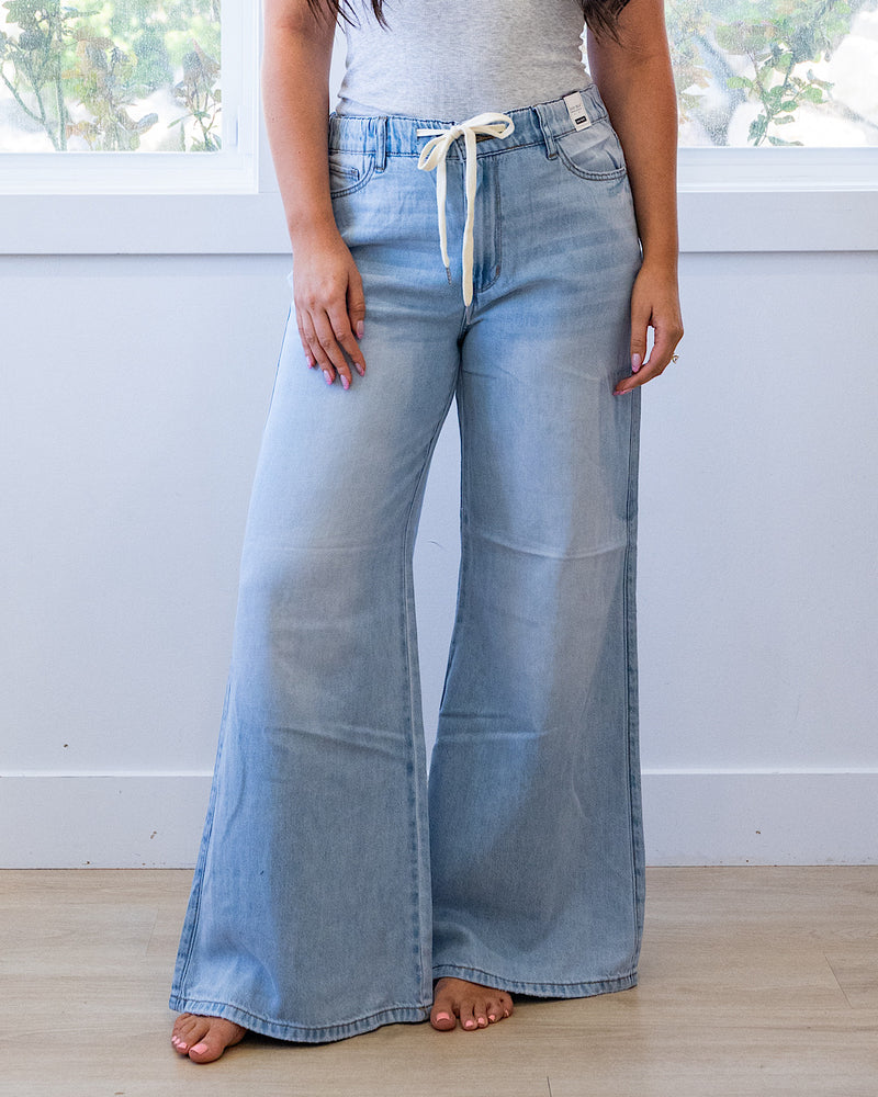 NEW! Judy Blue Holding On Elastic Waist Palazzo Jeans Judy Blue
