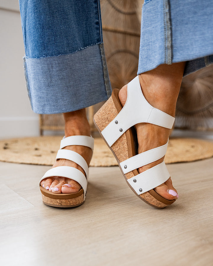 Very G Casper 2 Wedge Sandals - White Very G