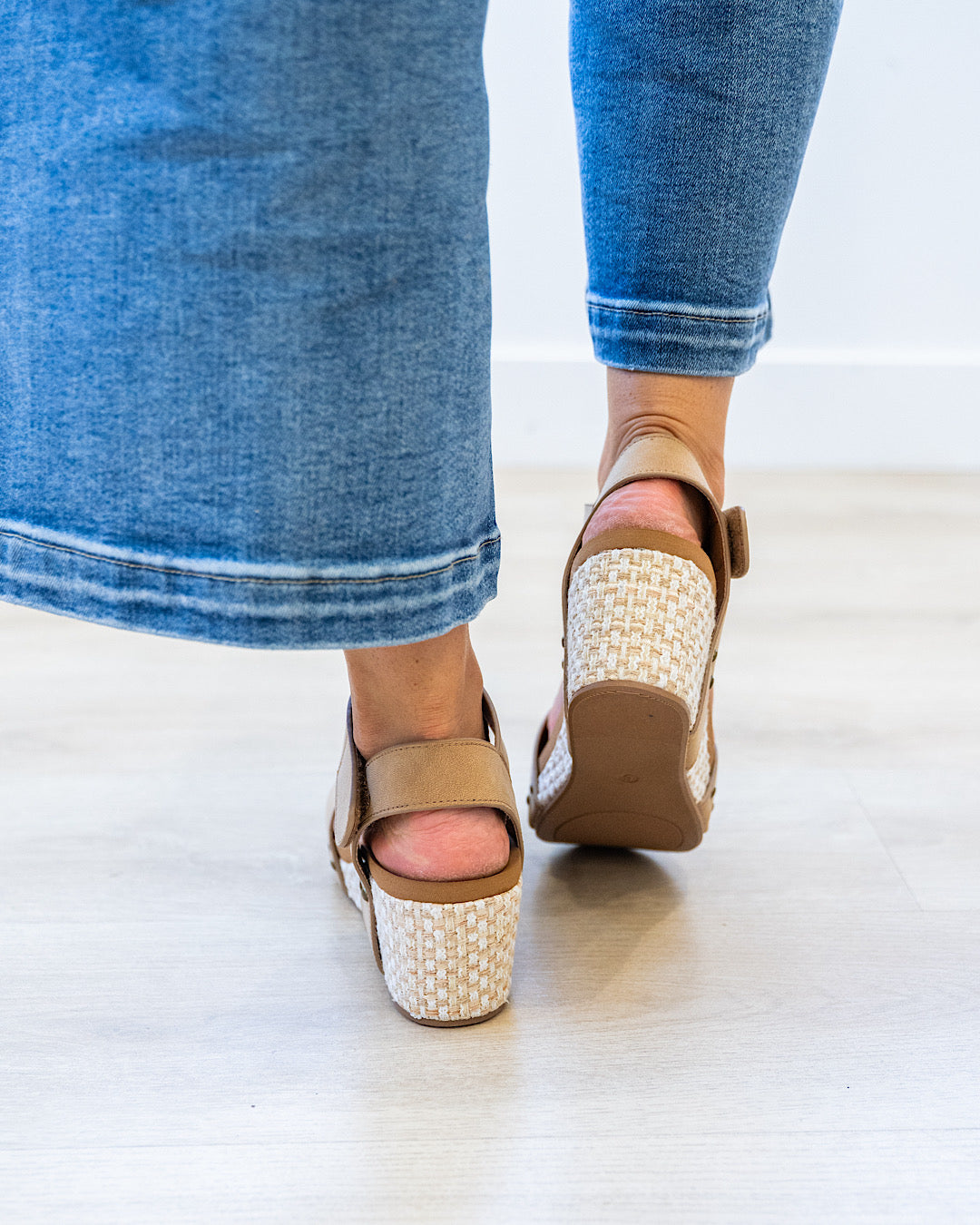 NEW! Very G Abby Wedge Sandals - Nude Very G