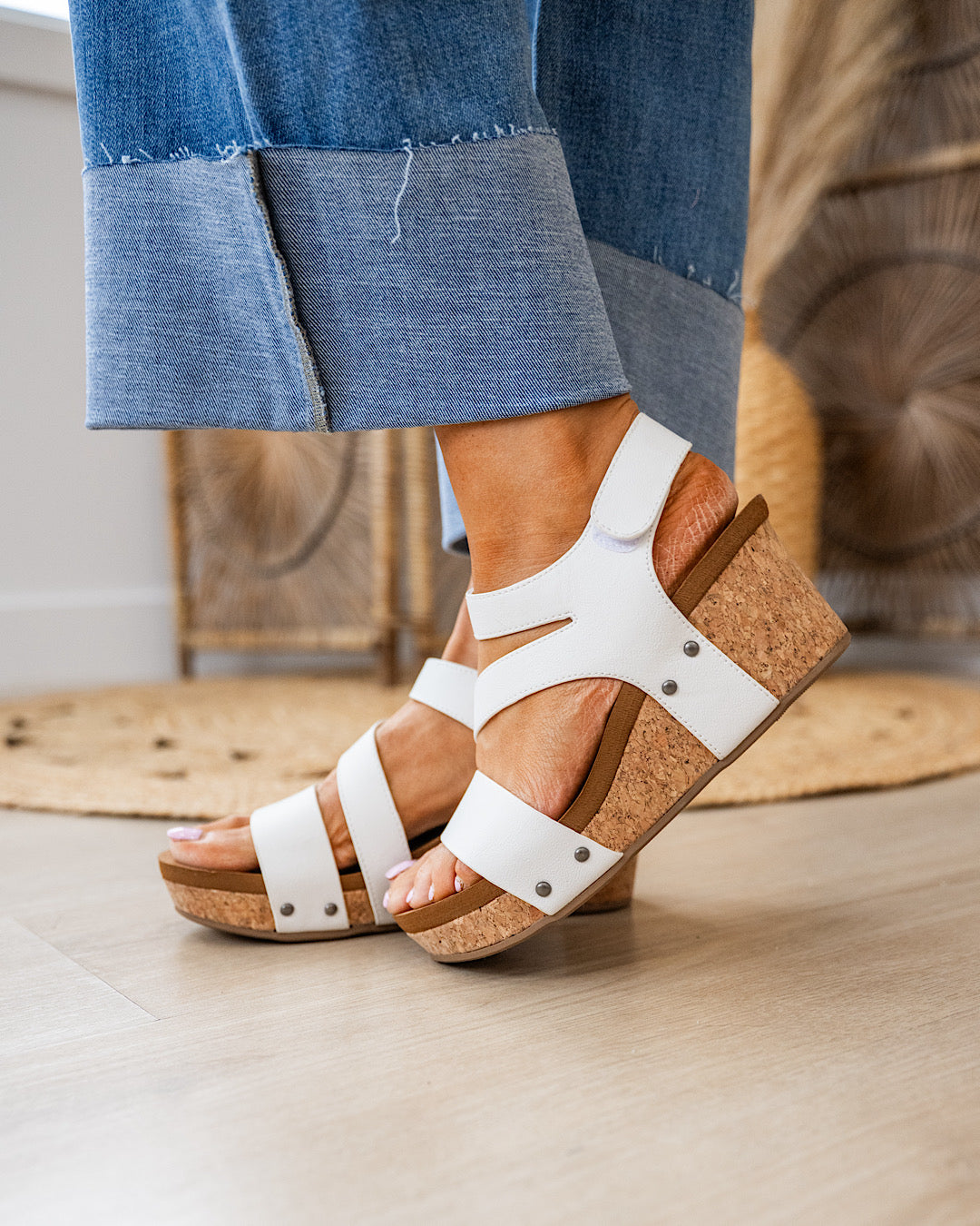 Very G Casper 2 Wedge Sandals - White Very G
