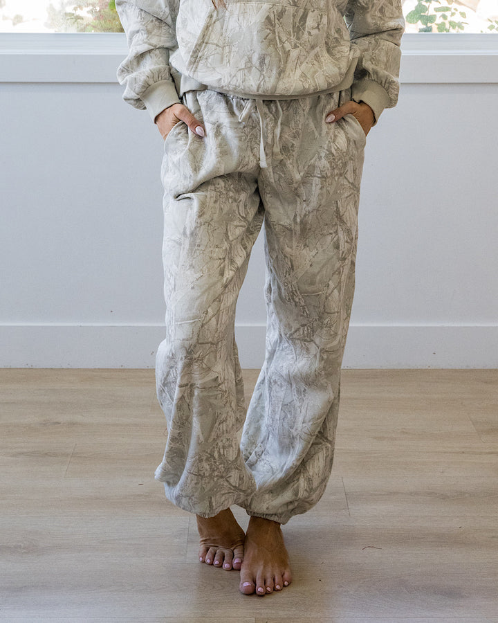 NEW! Gray Camo Joggers Double Zero