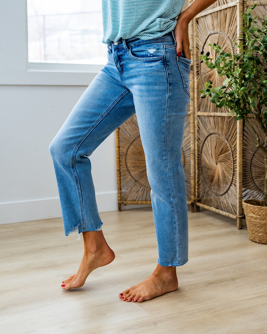 Lovervet Always Wonder Non Distressed Straight Crop Jeans  Vervet   