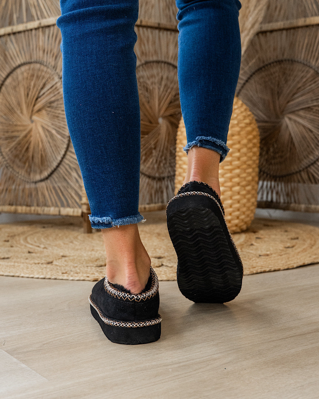 Very G Georgina Slippers - Black