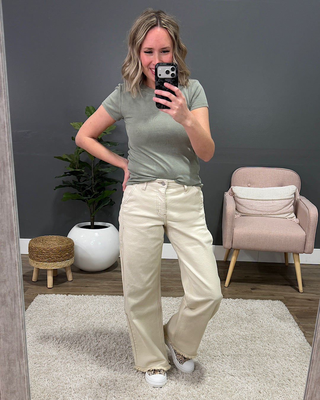 NEW! KanCan Natalie Fray Hem Wide Leg Jeans - Cream KanCan