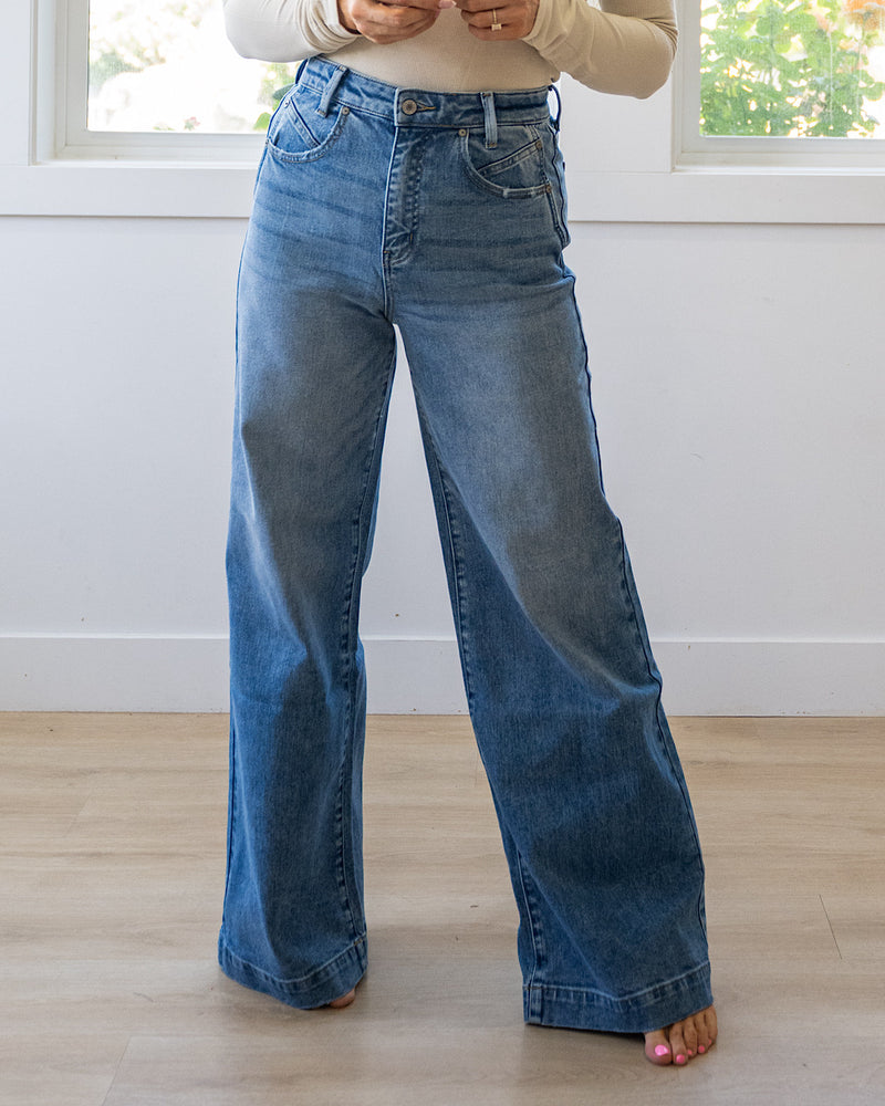 NEW! KanCan Look at You Wide Leg Trouser Jeans KanCan