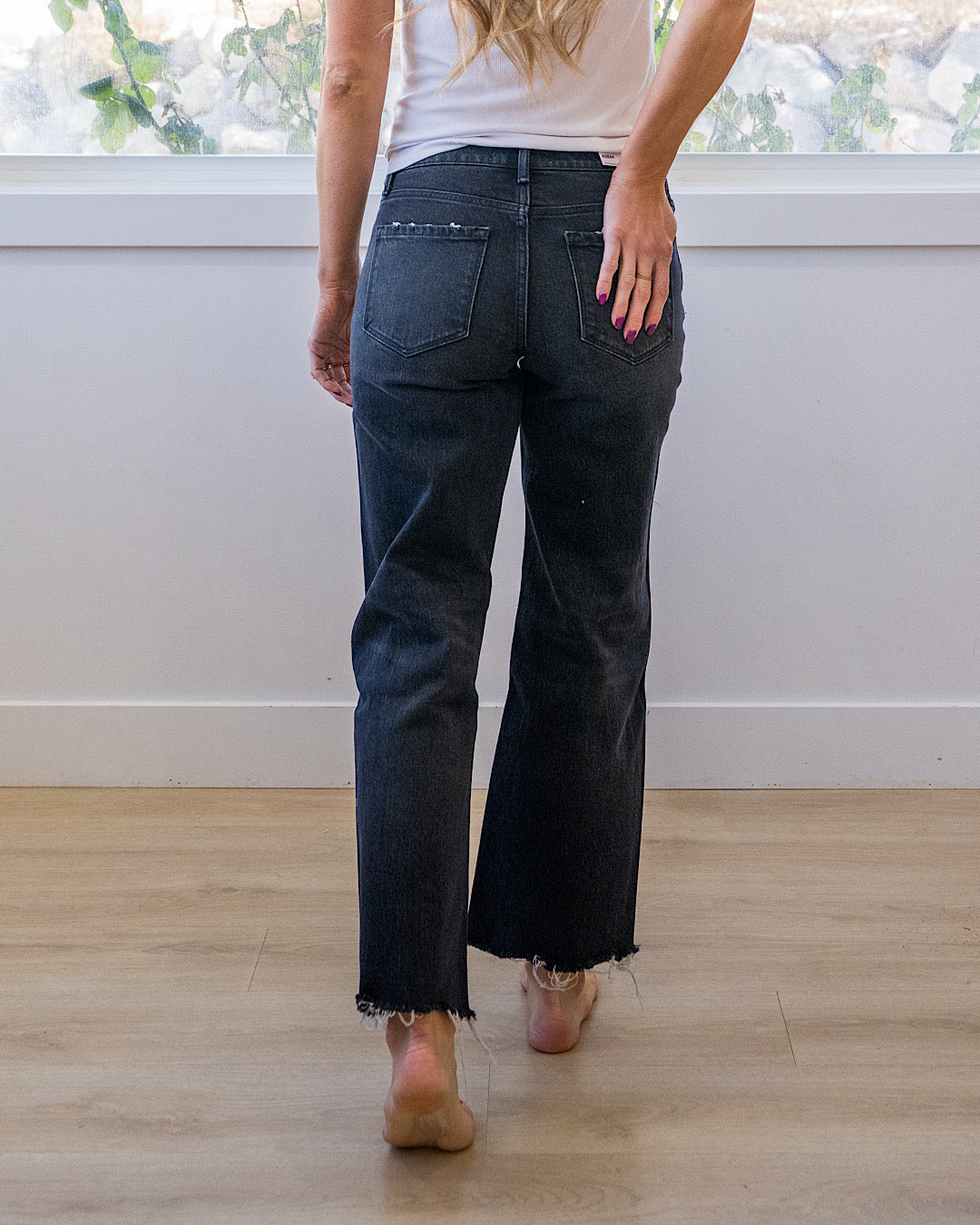 NEW! Vervet Carolina Fray Hem Slim Wide Leg Jeans - Black