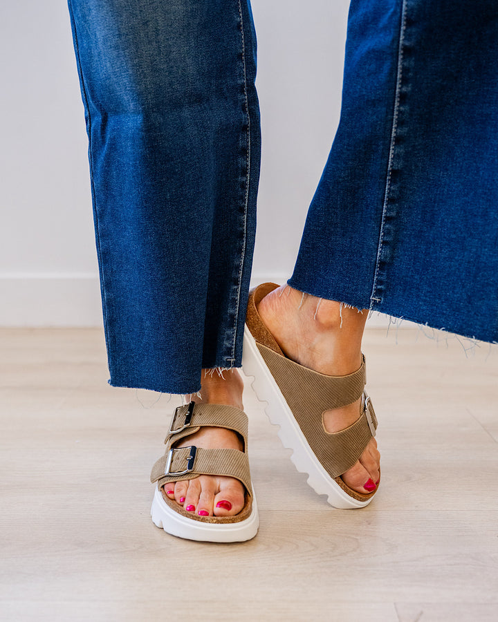 NEW! Very G Jazmin 2 Sandals - Sand Very G