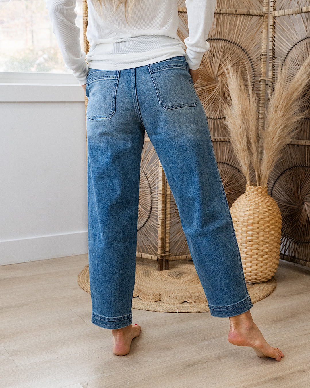 NEW! KanCan Kim Tapered Leg Jeans KanCan