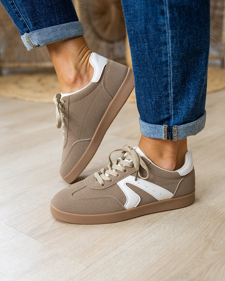 NEW! Very G Retro Sneakers - Brown