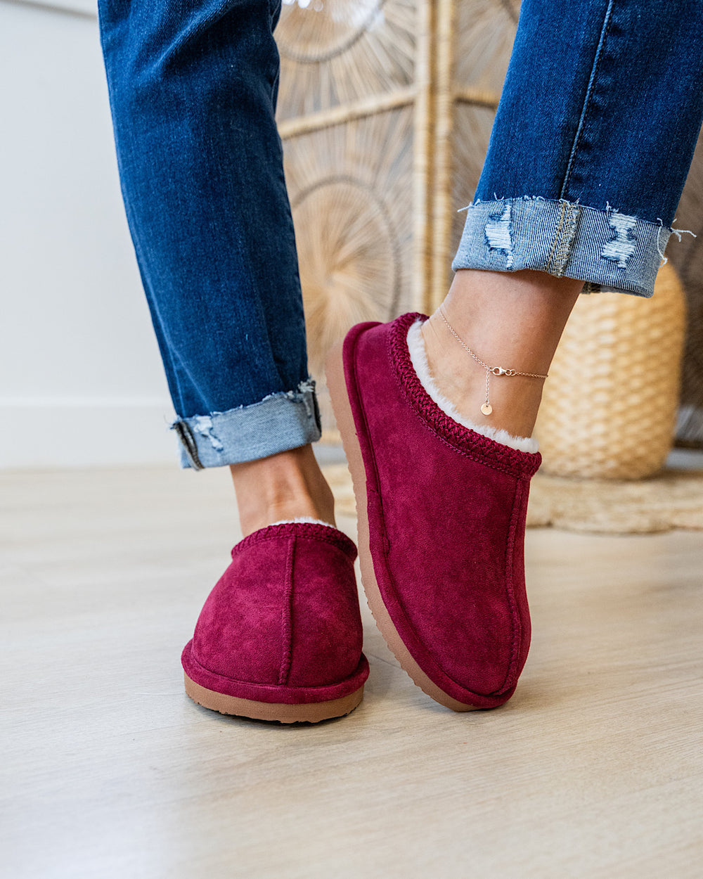 Very G Cheers Slippers - Maroon Very G