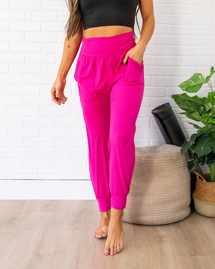 Yoga Joggers - Sonic Pink Rae Mode