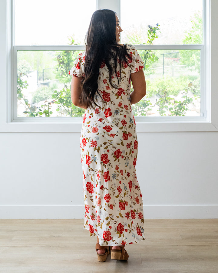 NEW! Olivia Floral V Neck Midi Dress Mine