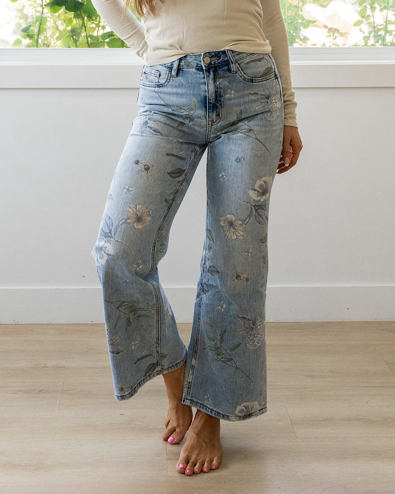 NEW! Vervet Kyla Vintage Floral Flare Jeans Vervet