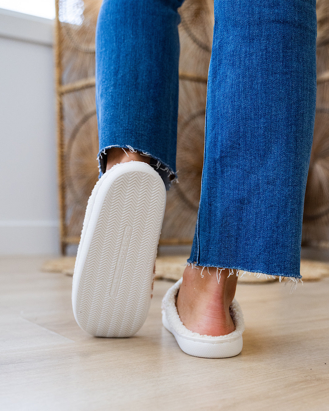 Floral Checkered Slippers - Beige Trendy Wholesale