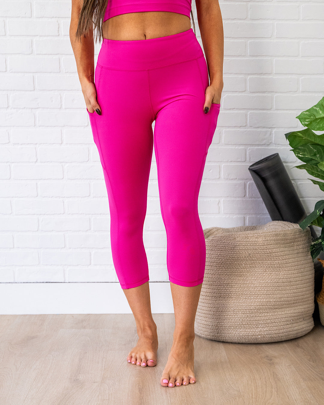 NEW! Rae Mode Cropped High Waist Leggings - Sonic Pink Rae Mode