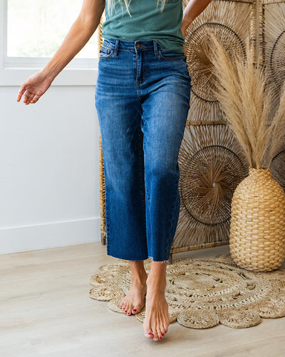 Judy Blue Patricia Non Distressed Cropped Wide Leg Jeans  Judy Blue   