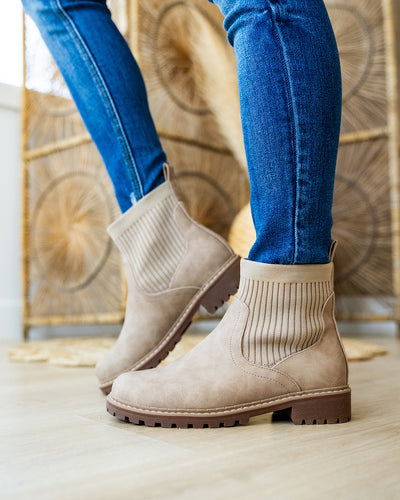 NEW! Corkys Cabin Fever Bootie 2 - Camel  Corkys Footwear   