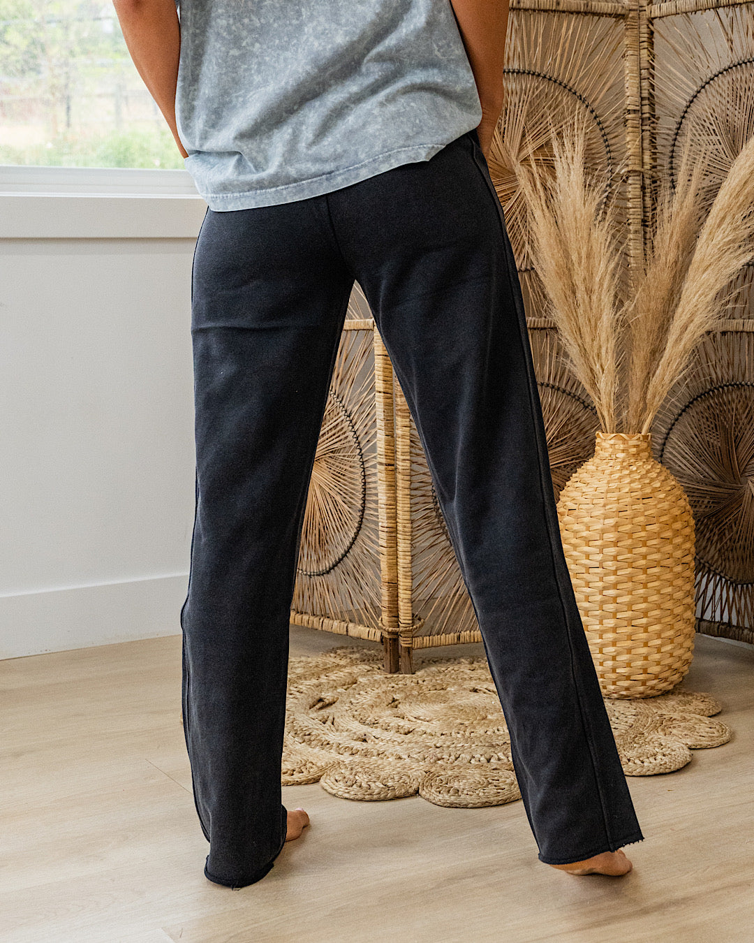 NEW! Hattie Raw Edge Lounge Pants - Black Zutter