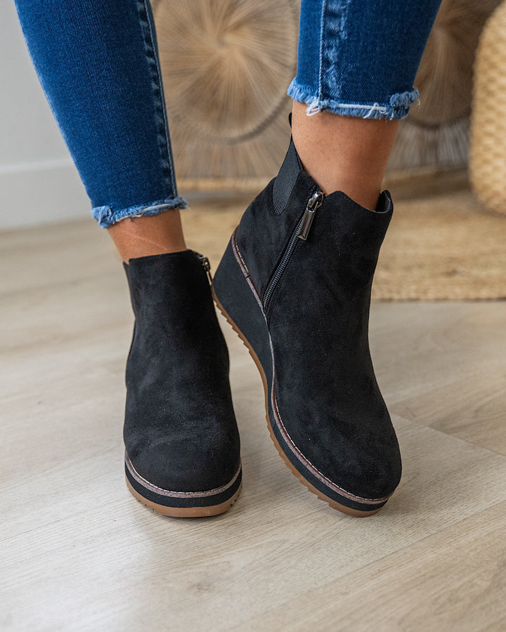 NEW! Corkys Apple Sauced Wedge Booties - Black Corkys Footwear