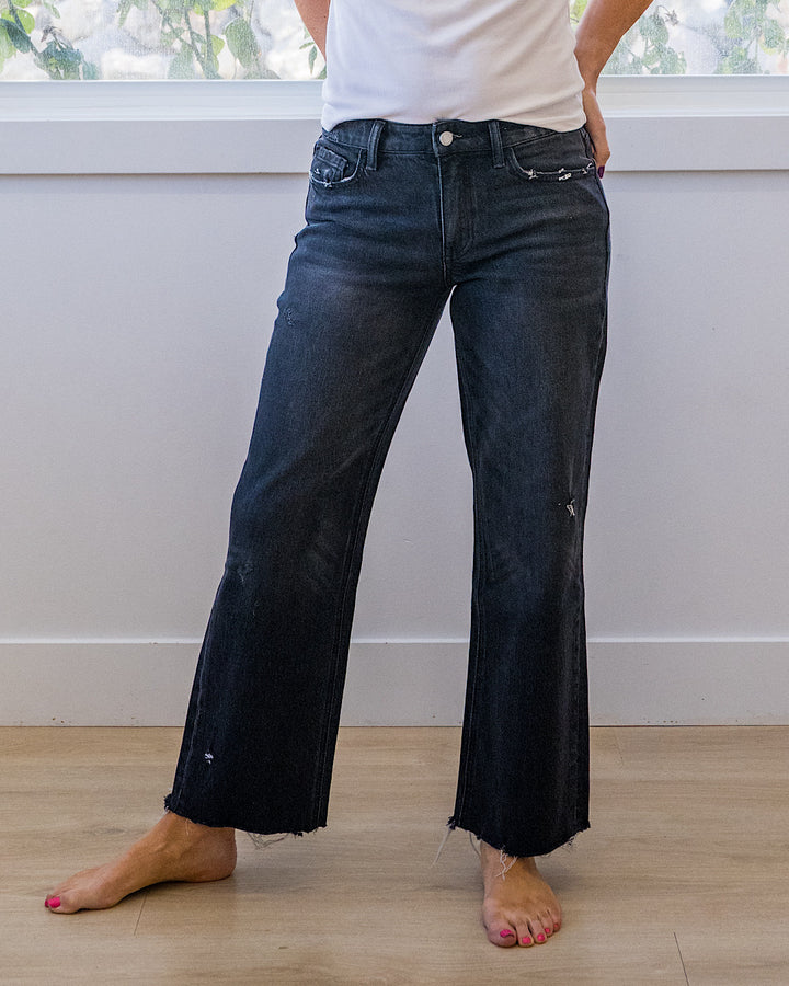 NEW! Vervet Carolina Fray Hem Slim Wide Leg Jeans - Black