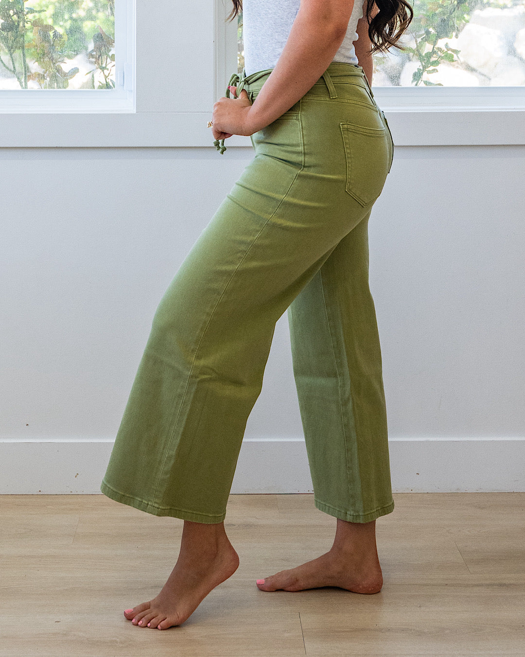 NEW! Vervet Kacie Cropped Wide Leg Jeans - Eucalyptus Vervet