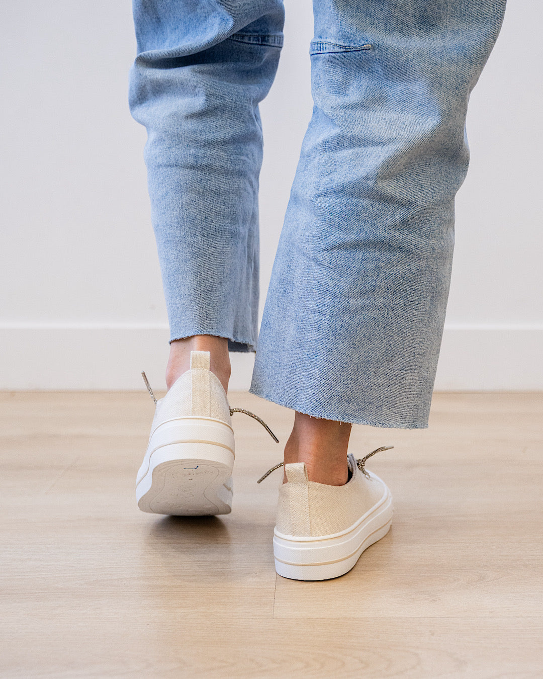 NEW! Very G Harmon Sparkle Sneakers - Natural Very G