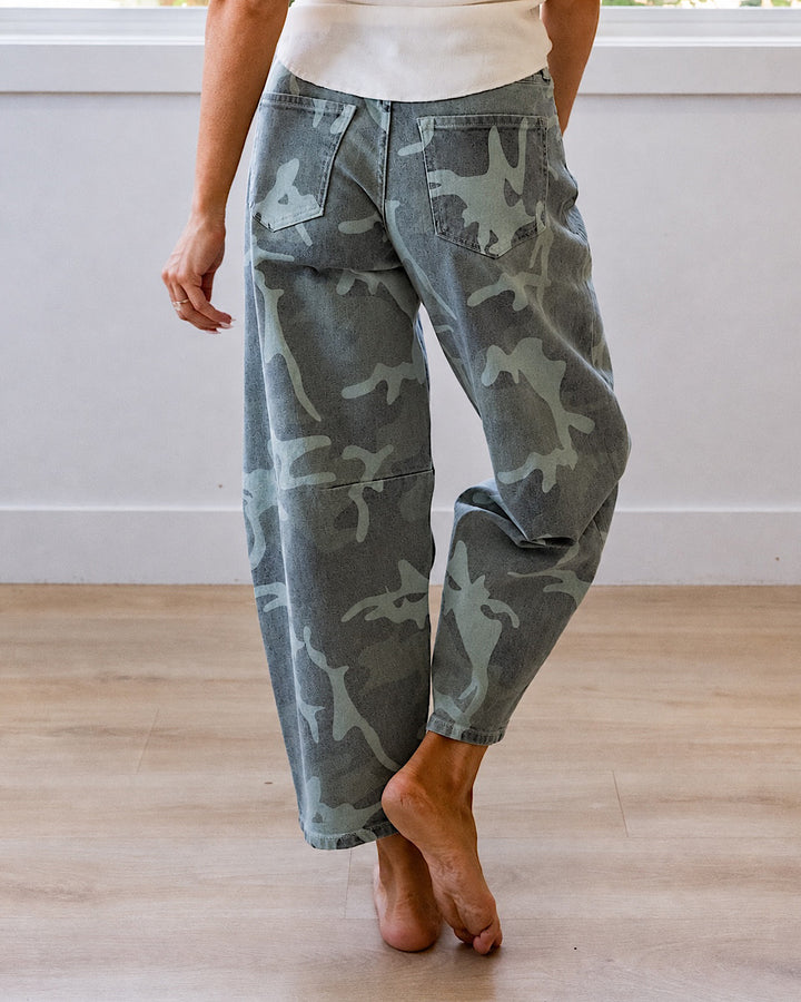 KanCan Lena Camo Barrel Jeans KanCan