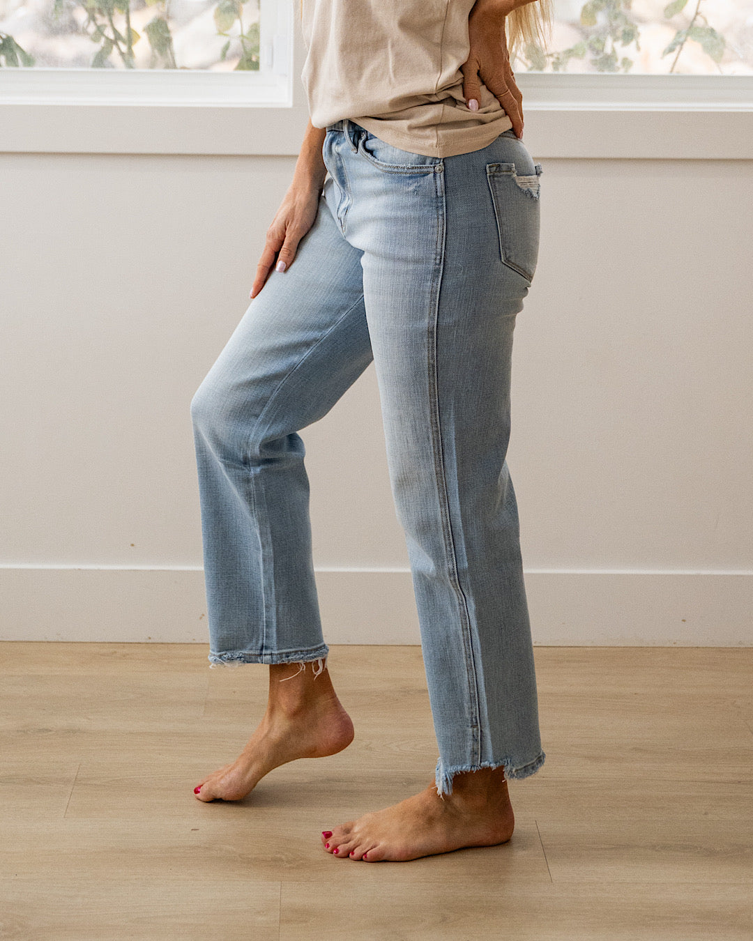 NEW! KanCan Darci Side Slit Straight Jeans