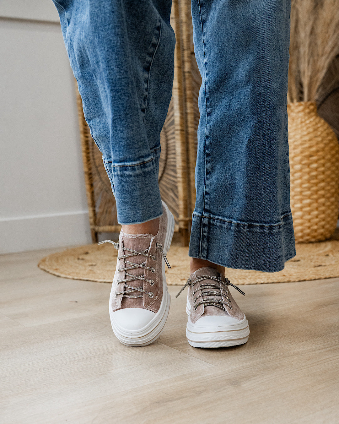 NEW! Very G Aman Velvet Sneakers - Nude Very G