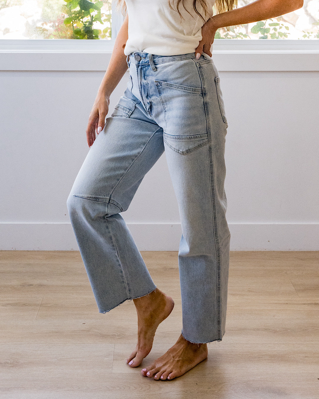 Vervet Lettie Light Acid Wash Barrel Jeans Vervet