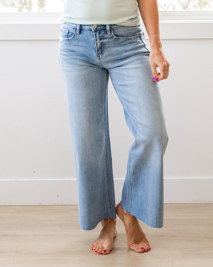 NEW! Vervet Tiff Wide Leg Jeans