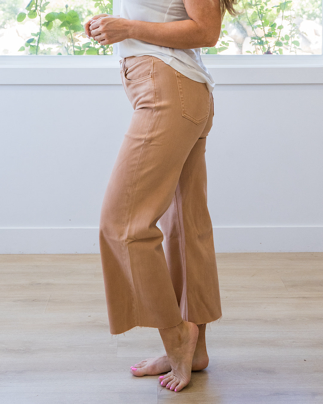 NEW! Vervet Skye Wide Leg Non Distressed Crop Jeans - Mocha