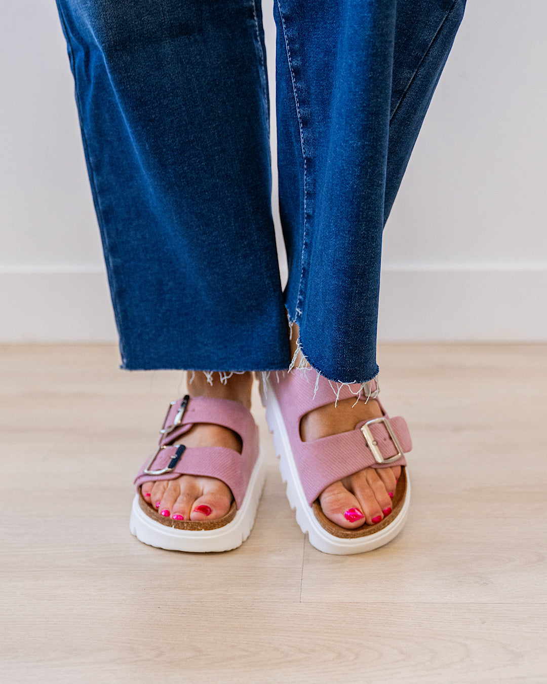 NEW! Very G Jazmin 2 Sandals - Pink Very G