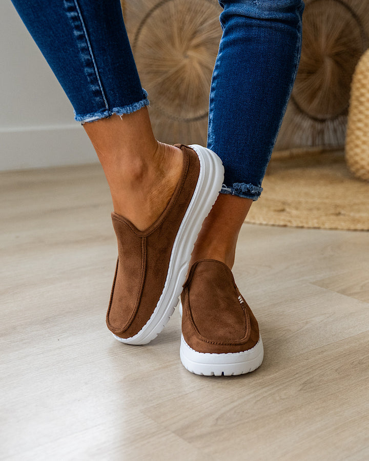 NEW! Very G Brisas Slip On Sneakers - Tan Very G