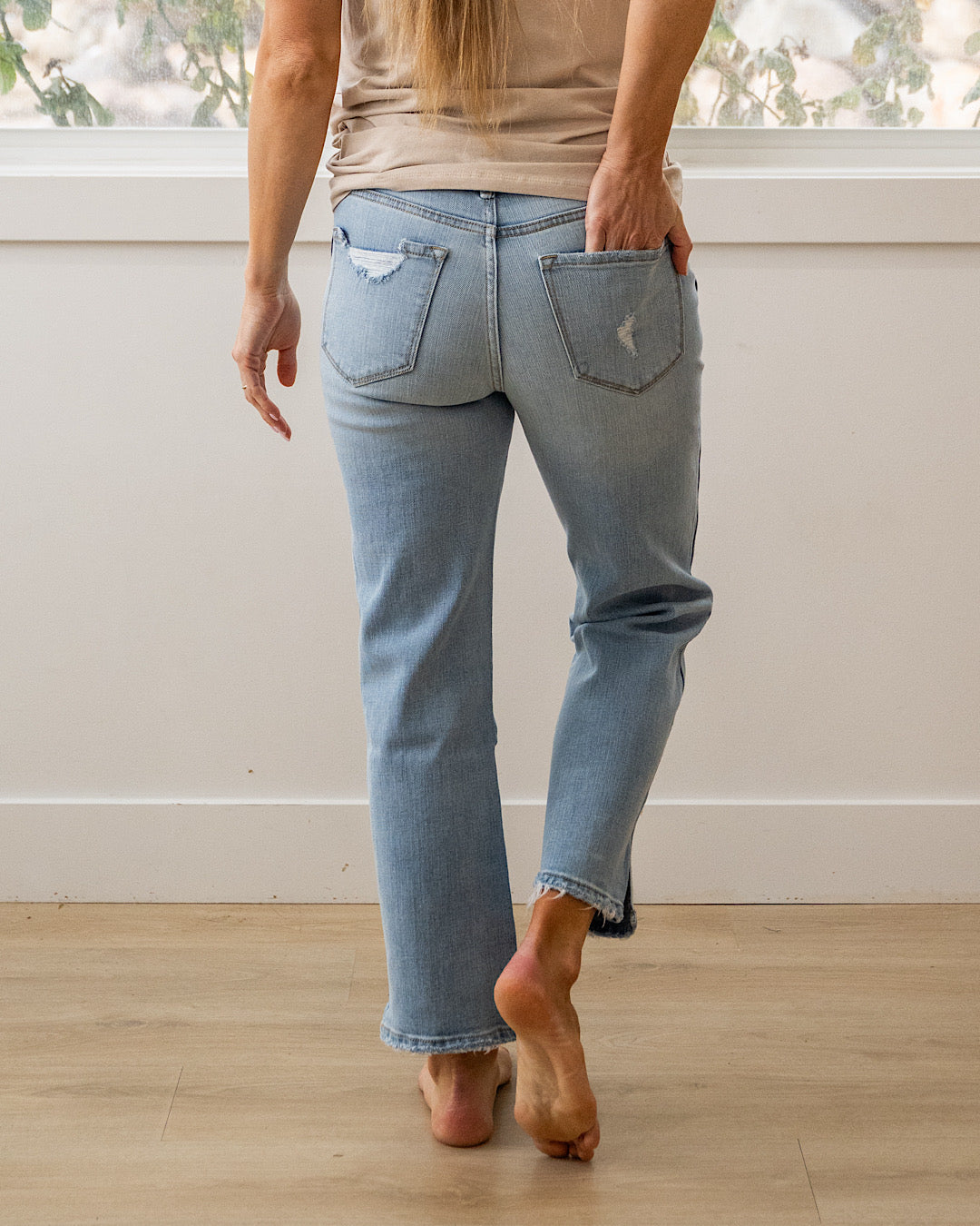 NEW! KanCan Darci Side Slit Straight Jeans