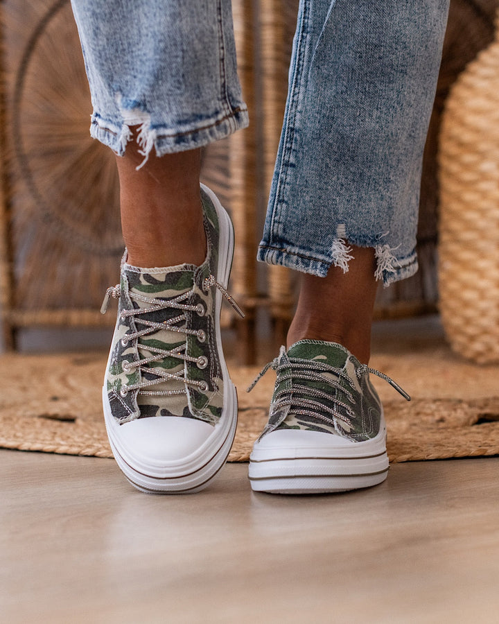 Very G Aman Prints Sneakers - Camo