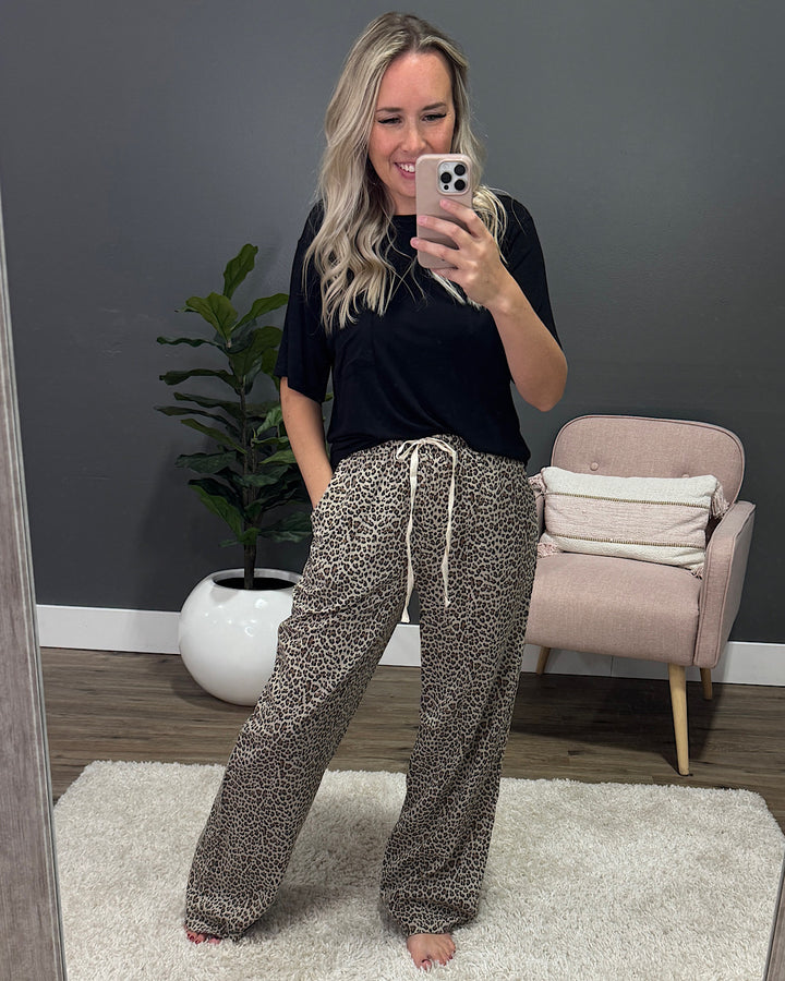 NEW! Corrine Leopard Wide Leg Linen Pants Very J