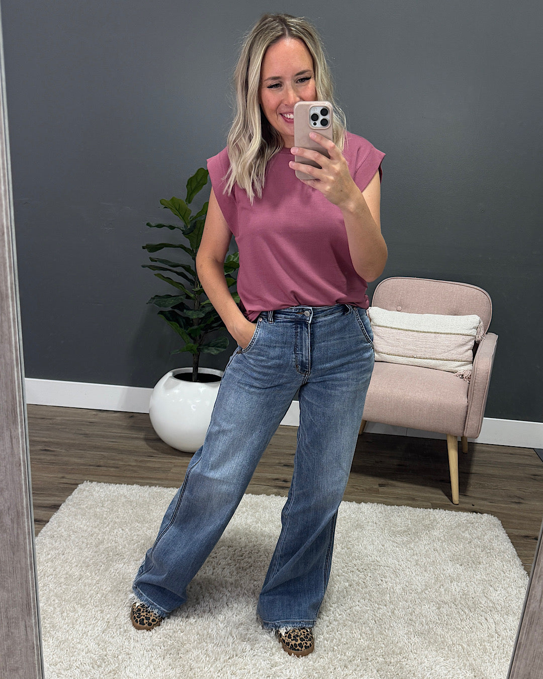 NEW! Judy Blue Look At You Wide Leg Fray Hem Jeans Judy Blue