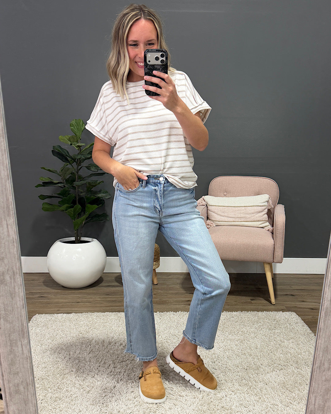 NEW! KanCan Darci Side Slit Straight Jeans