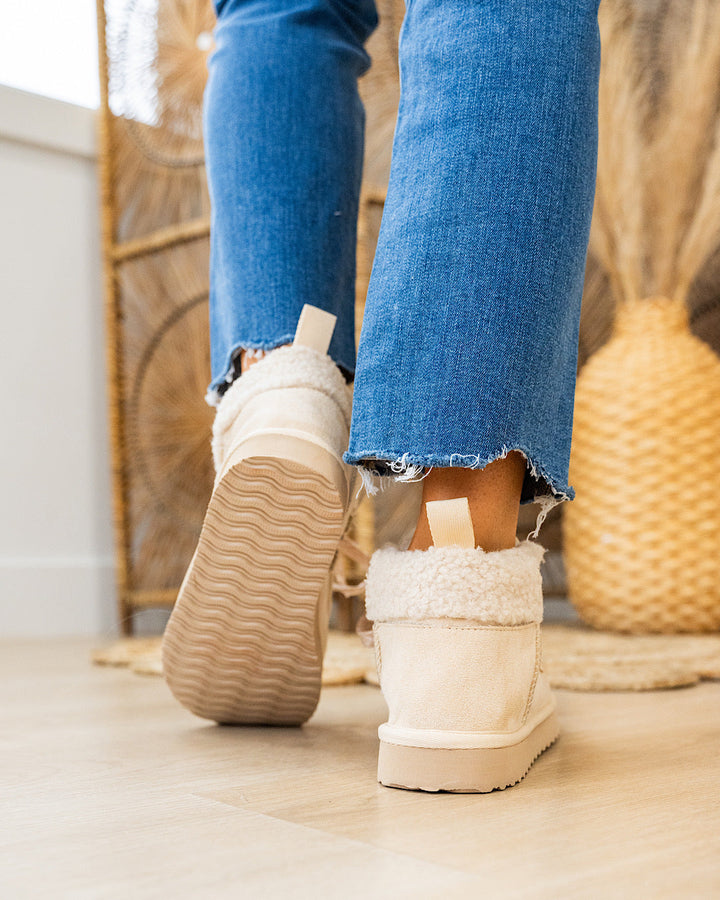 Very G Cherilyn Slip On Bootie - Cream